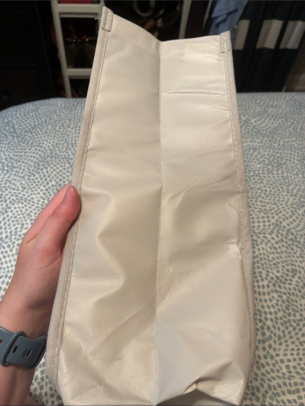 lululemon athletica Cream Tote with Red Logo - Picture 4 of 7